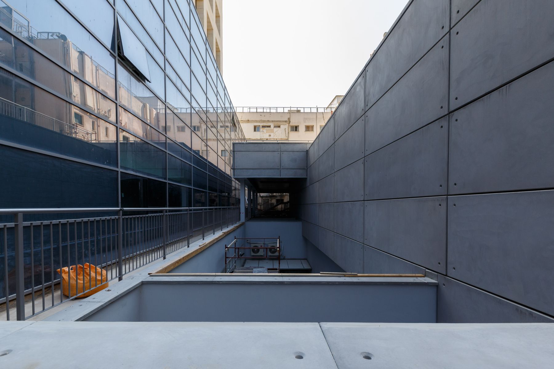 Solid Aluminum Plate Cladding