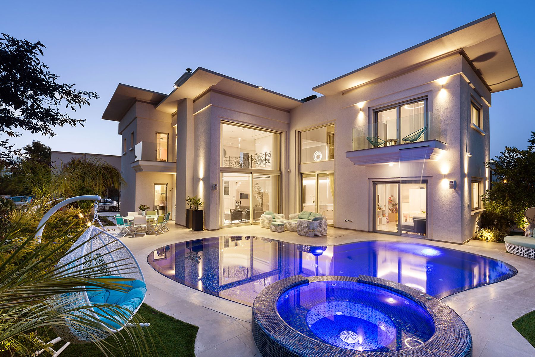 Frameless Glass Railings for Miami Homes: Options, Code Basics and Price Factors